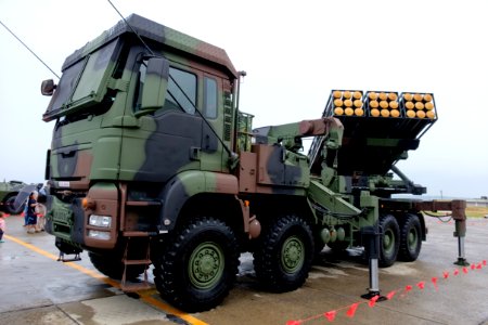ROCA Thunderbolt 2000 Multiple Launch Rocket System Display at Hsinchu Air Force Base 20151121a