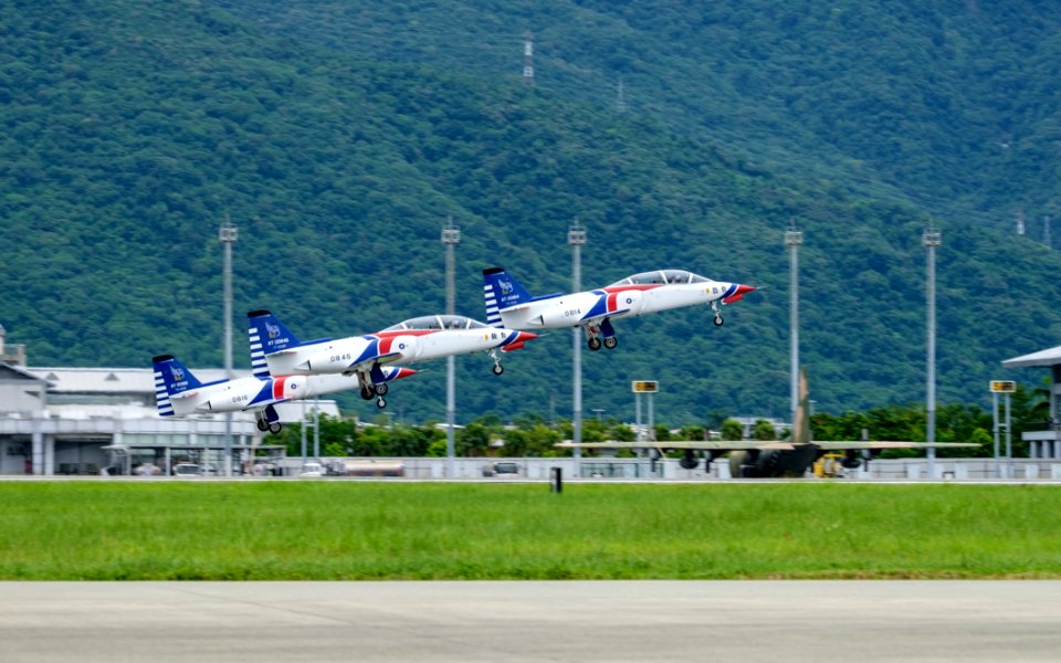 ROCAF Thundertigers AT-3s Taking off fron Hualien Air Force Base 20160813f