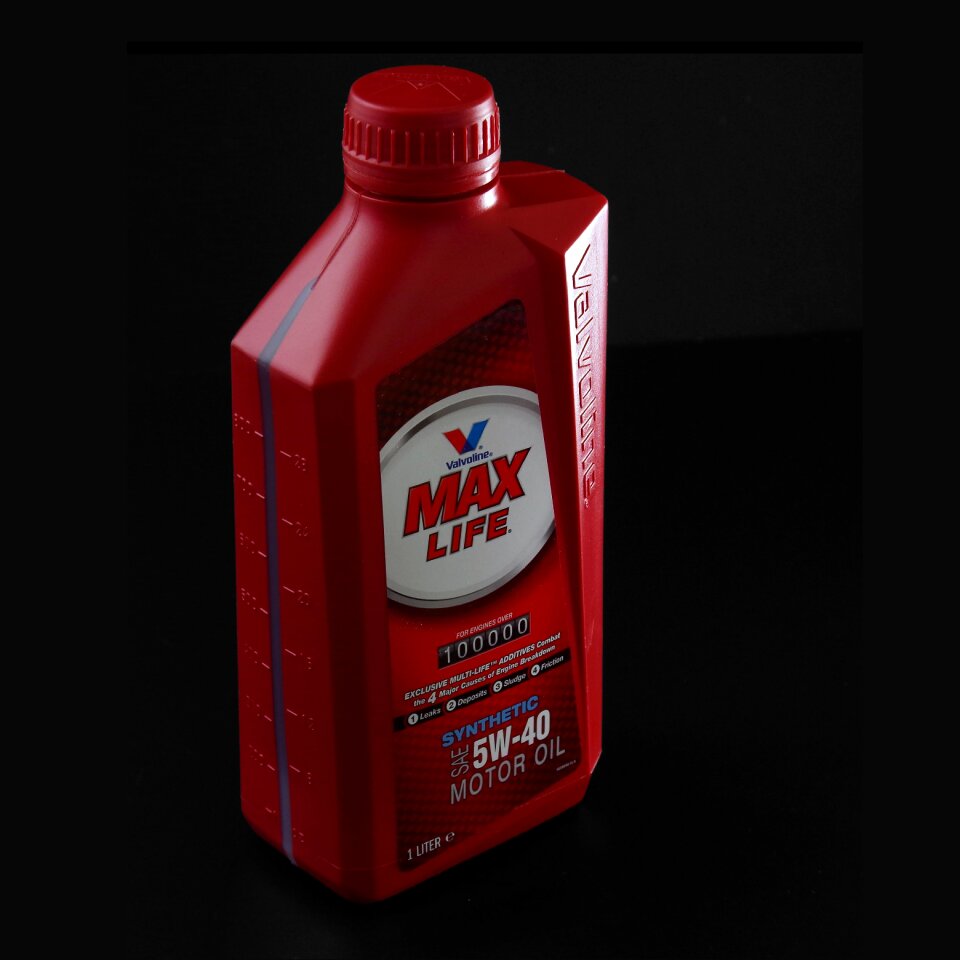 Liquid storage valvoline