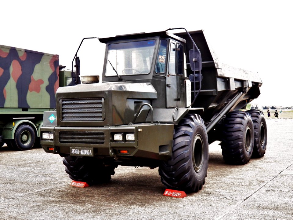 ROCA Engineers Bell Equipment 25t Articulated Dump Truck 20120602a