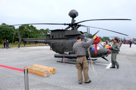 ROCA OH-58D 620 Preparing Take off at Hongchailin Camp 20161224a