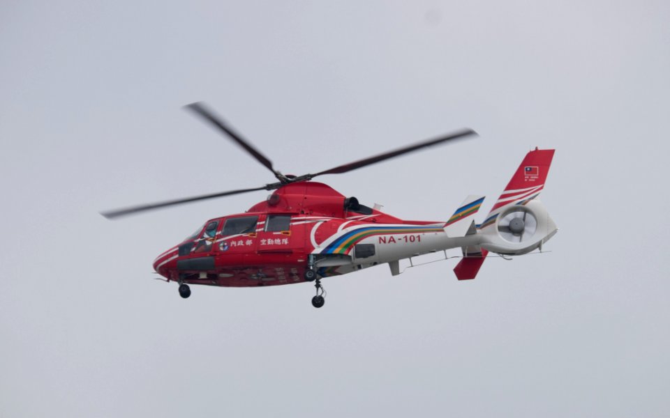 ROC NASC AS365 NA-101 Flight over Taipei Songshan Airport 20150427c