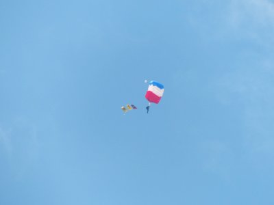 ROCA Dragon Team Crew Descending over Military Academy Ground 20160604b