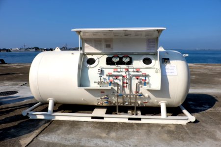 Recompression Chamber Display at No.7 East Pier, Zuoying Naval Base 20141123