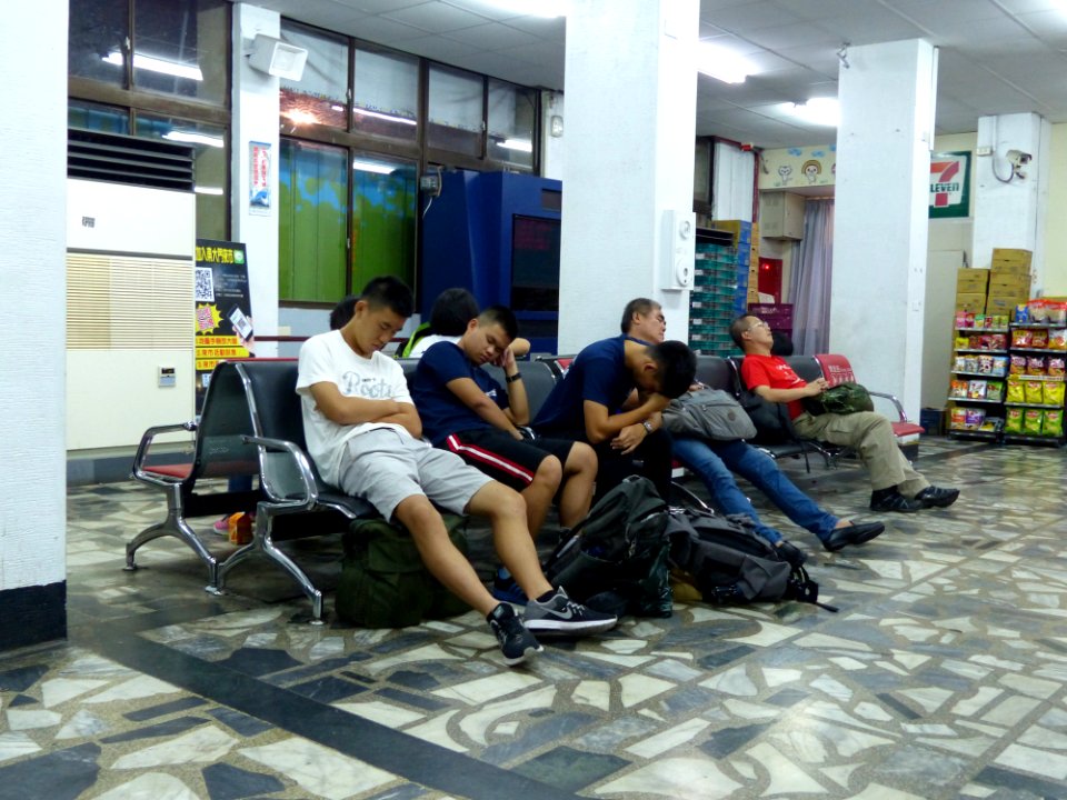 Rest of Soldiers in Hualien Station Concourse 20160813