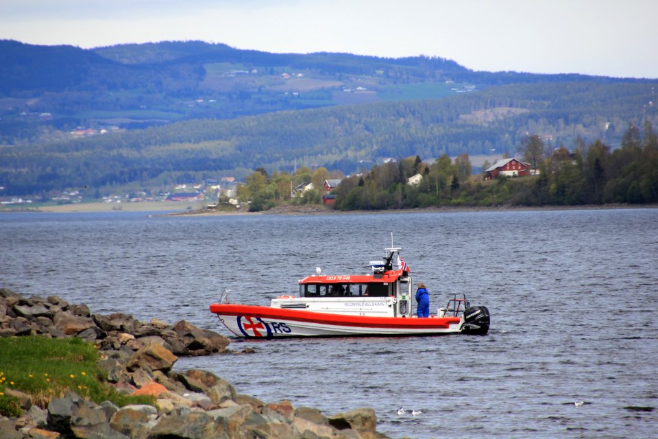 Redningsskøyta på Mjøsa