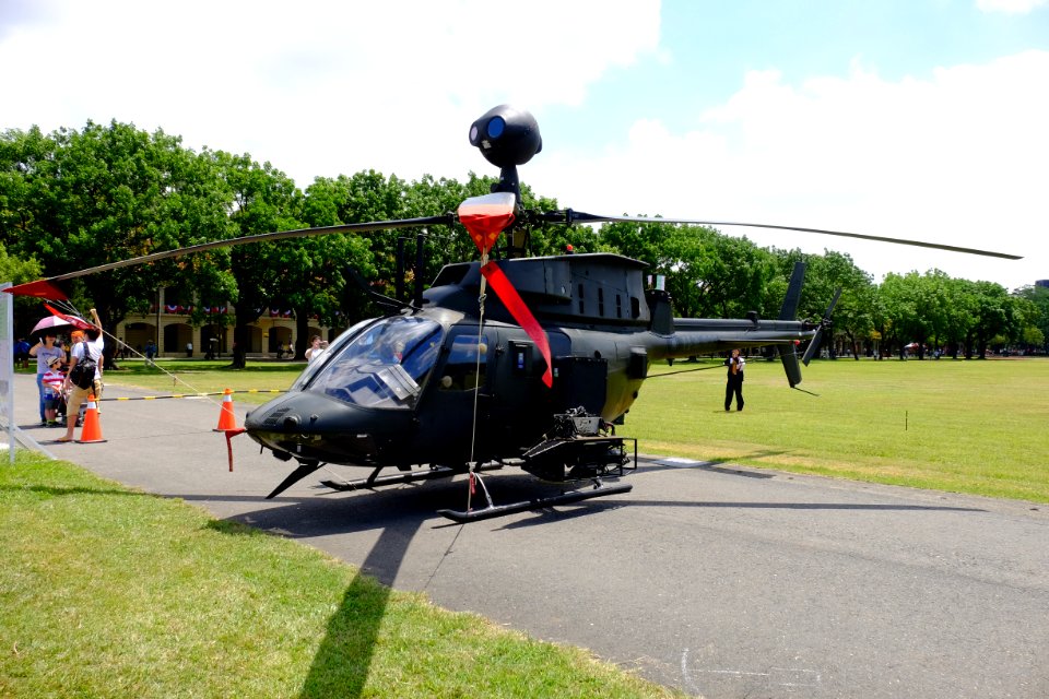 ROCA OH-58D 633 Display at ROCMA Ground 20160604a
