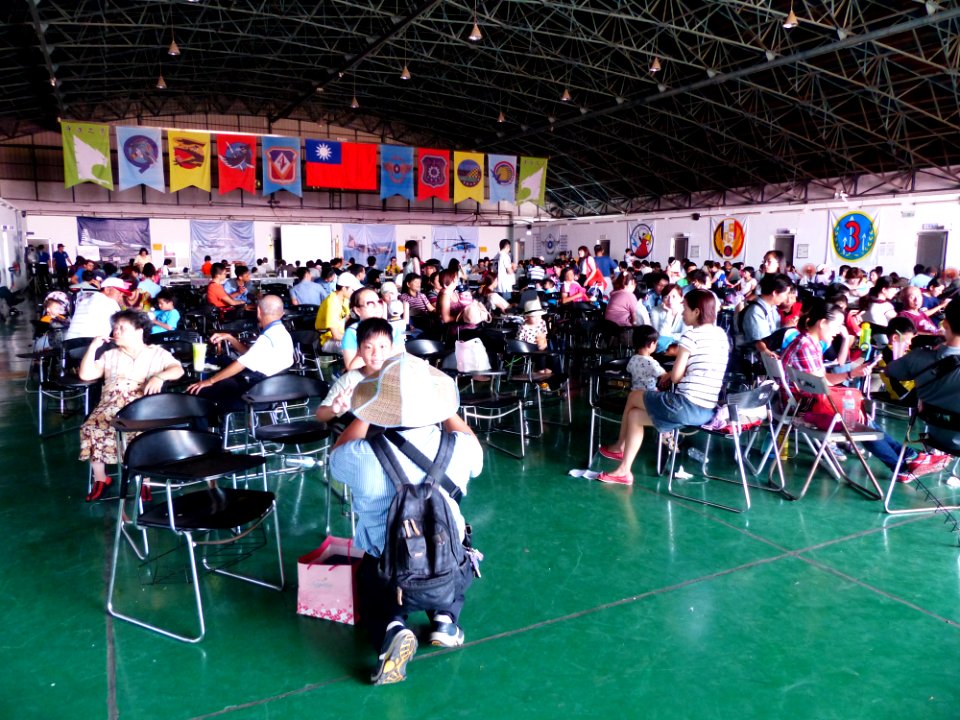 Rest Area in No.4 Hangar of Tainan Air Force Base 20130810