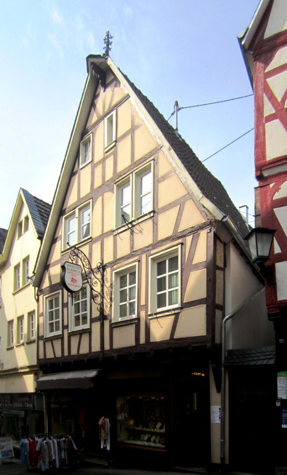 Rheinstraße 23