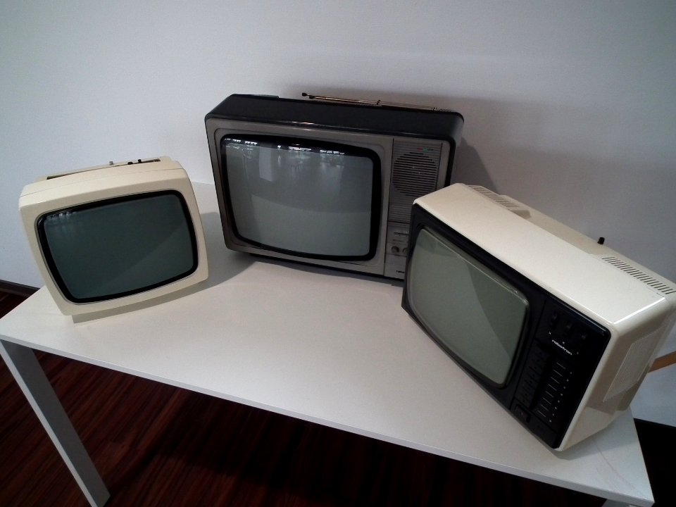 Robotron Television sets 01