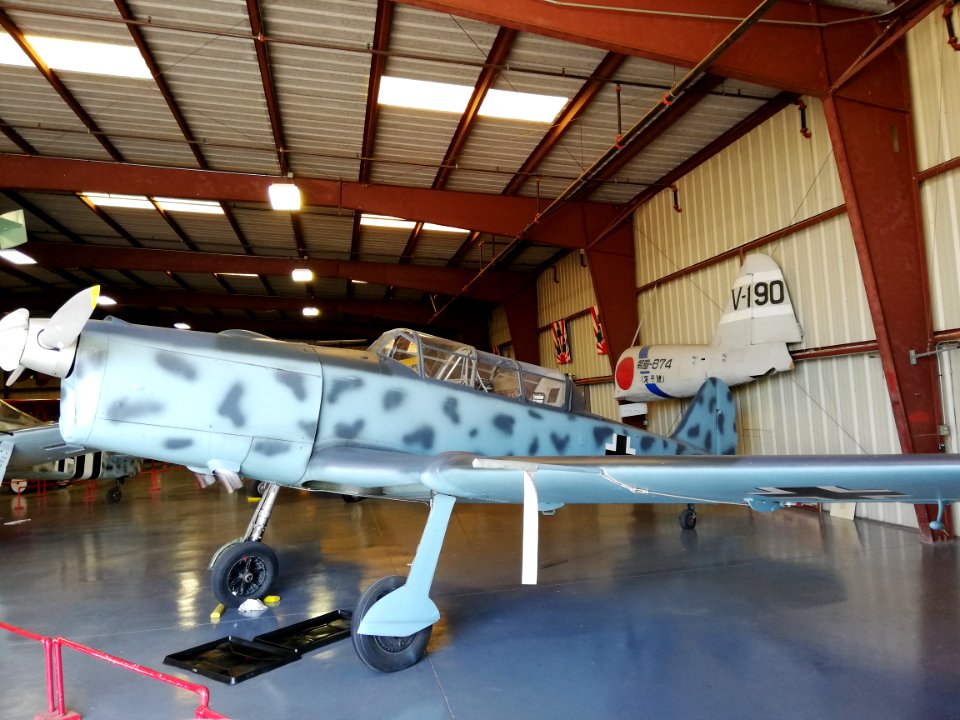 Pilatus P-2-06 (N5241M) (26853881270)