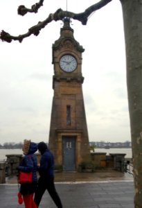 Rheinpegeluhr bei Hochwasser, Düsseldorf, 6. Februar 2021