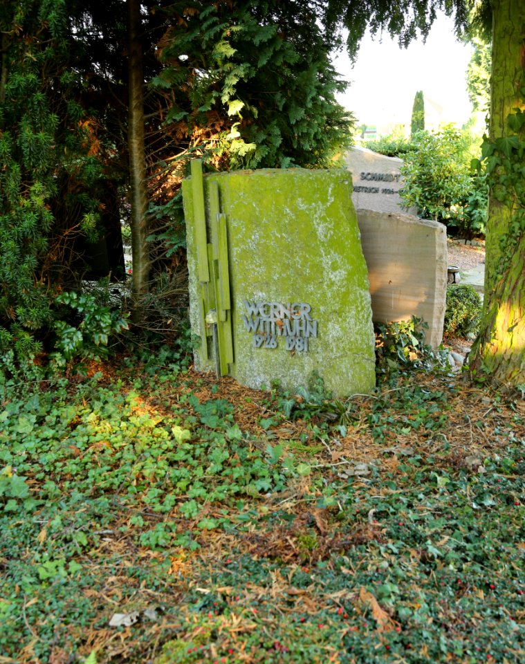 Riesenbeck Katholischer Friedhof Grab Werner Witthuhn 01
