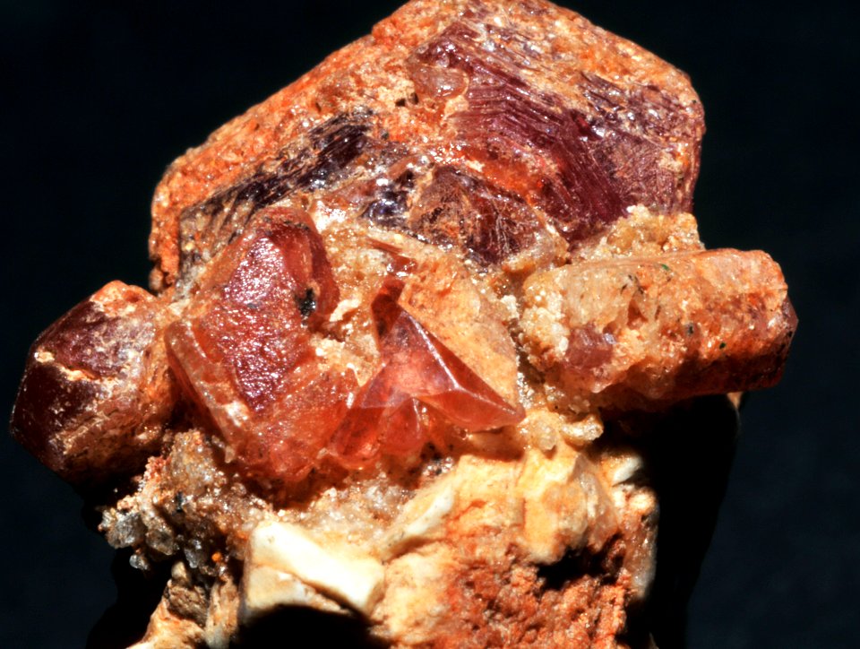 Pezzottaïte (Sakavalana Mine, Fianarantsoa - Madagascar) 4