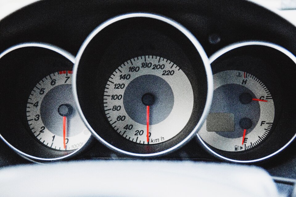 Dashboard speedometer tachometer