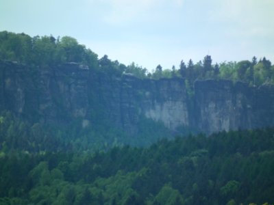 Pfaffenstein Ansicht von Osten mit Aussichtsturm