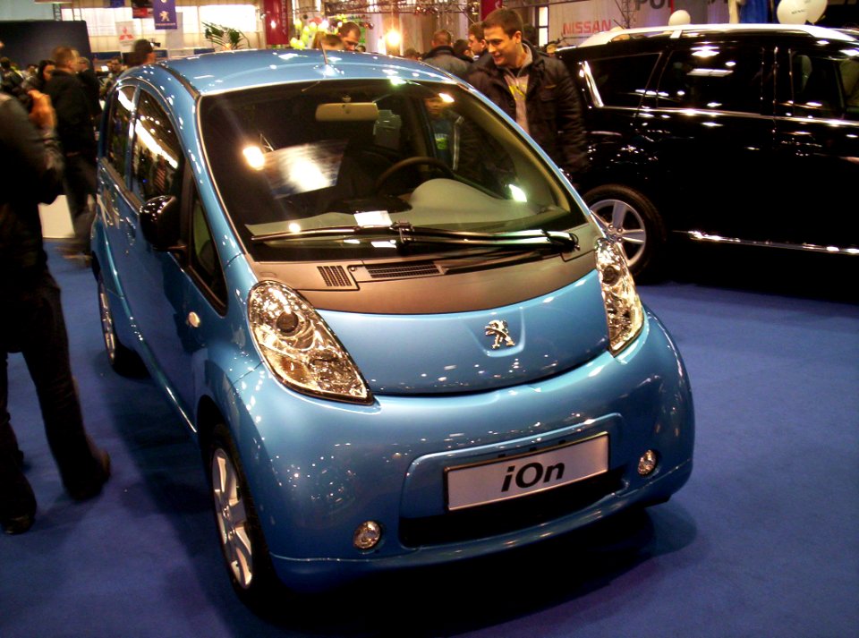 Peugeot iOn front Poznan 2011