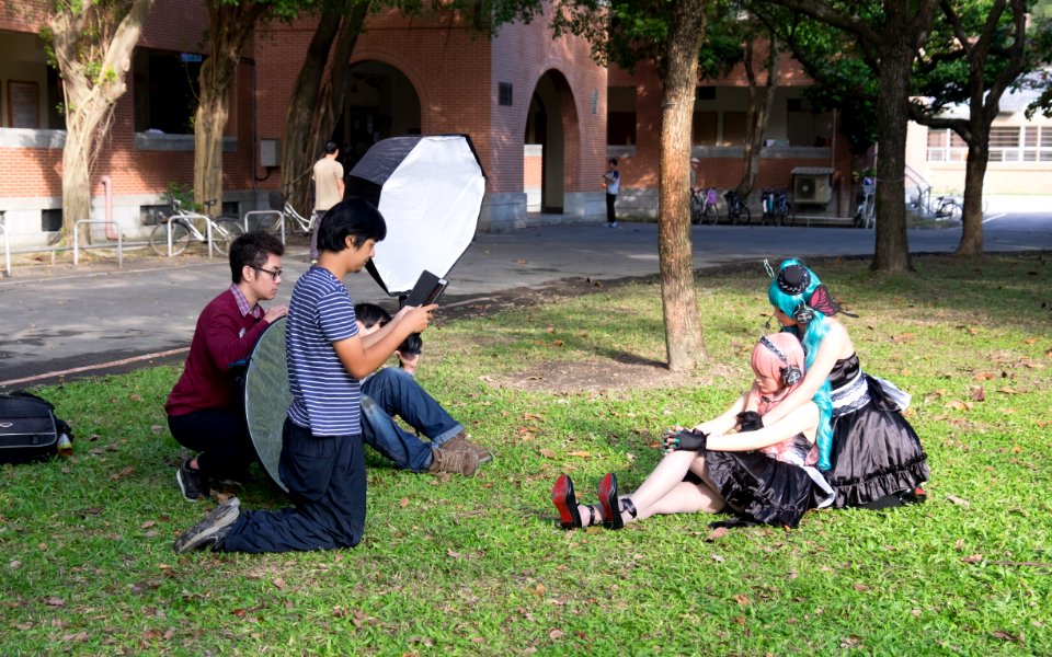 Photographers Photographing Hatsune Miku and Megurine Luka Cosplayers in NTU Taipei Campus 20151213