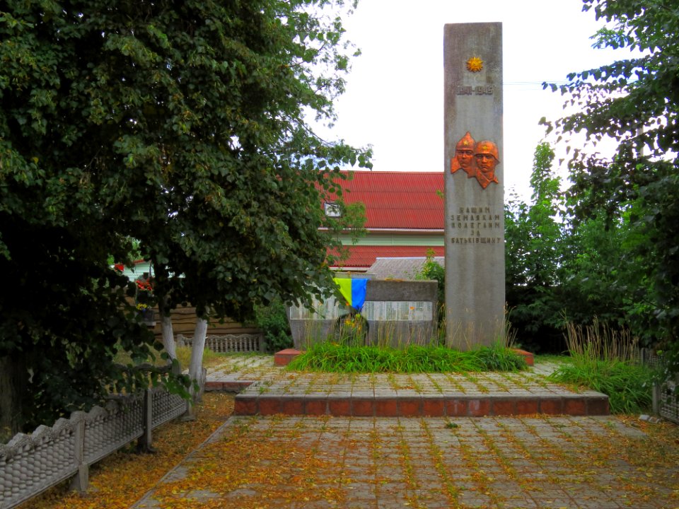Pogreby - World War II common grave 3