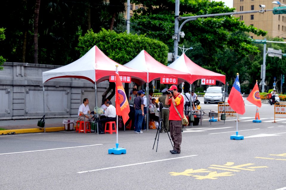 Parade Service Tents in Ketagalan Blvd 20160612Fa