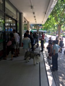 People Waiting for Taipei Minsheng Post Office Open 20160816