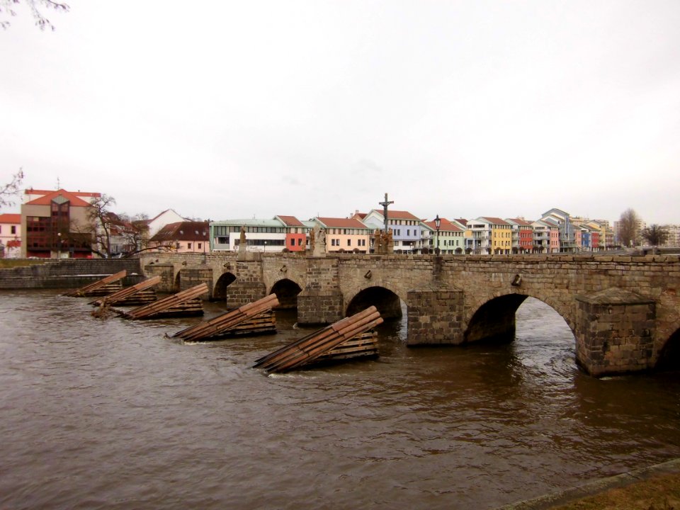 Písecký most přes řeku Otavu