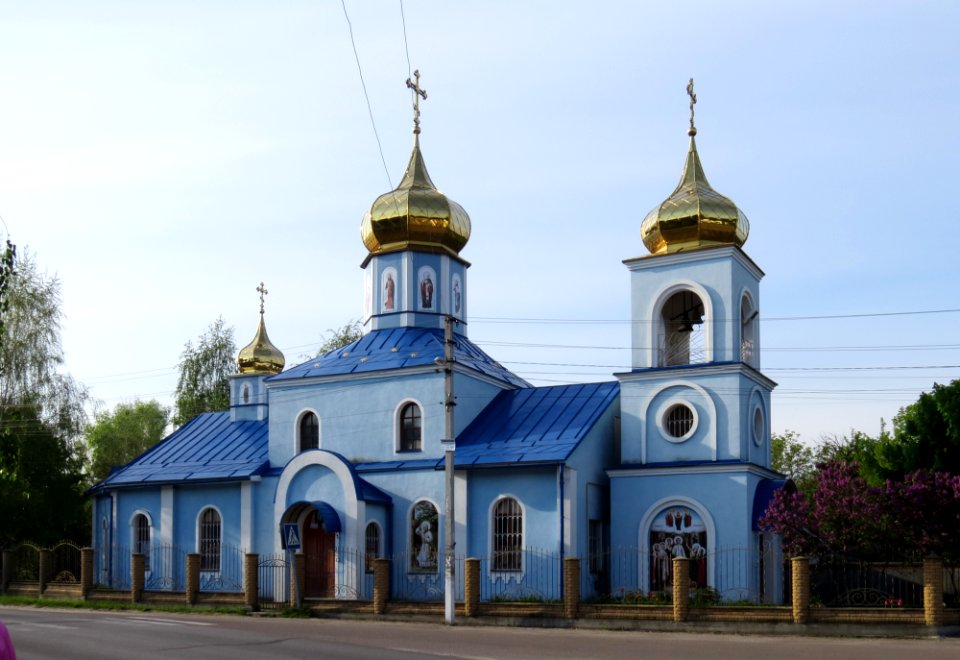 Pukhivka church1
