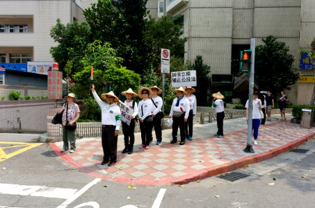 People Protest to Fix the Referendum Act of Taiwan Leaving 20170819c