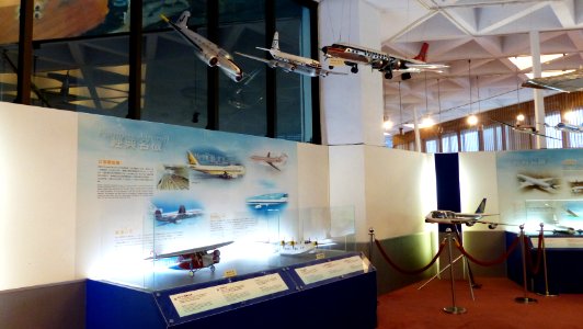 Passengers Aircraft Models Display in Civil Aviation Area 20130928