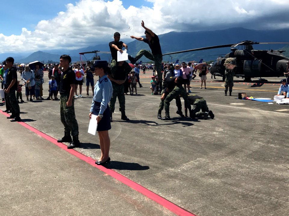 Parody of Chikwondo by ROCAF 401st Wing Crews 20170923b