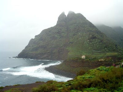 Punta del Hidalgo rocks photo