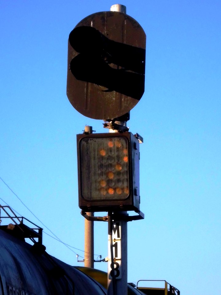 Railway traffic light (003)