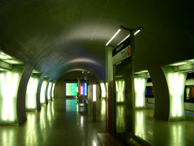 Rakoczi ter metro interior