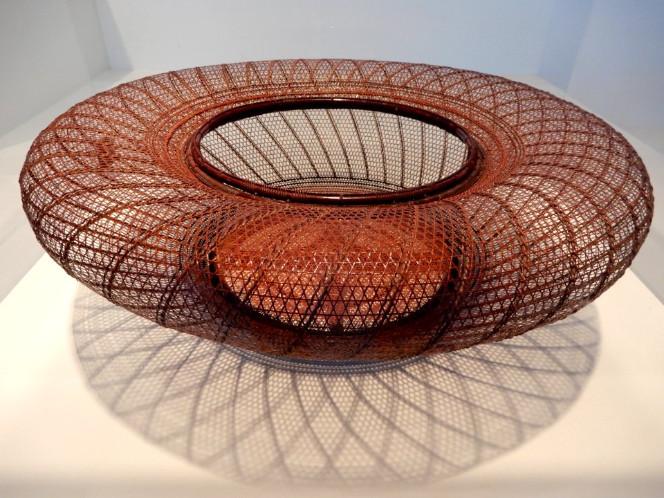 Rasenmon Hakago, Vannerie en spirale pour l'ikebana, Chikuunsai Tanabe II