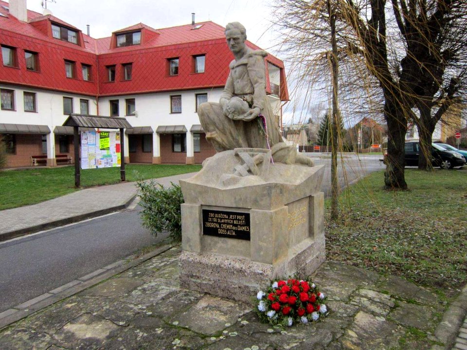 Pomník padlým u obchodního domu v České Skalici (Q66226120)