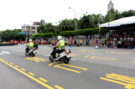 TCPD Motor Polices Patroling Ketagalan Blvd before Parade 20160612