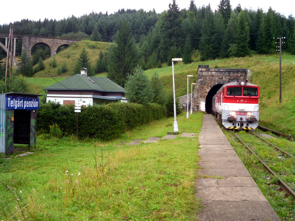 Telgart penzion fast train