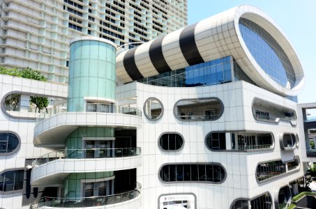 Syntrend Creative Park Building Top 20160728a