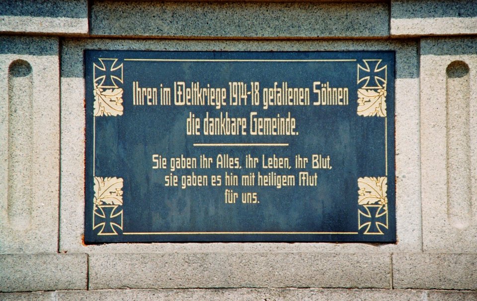 Tauer Kriegerdenkmal 2