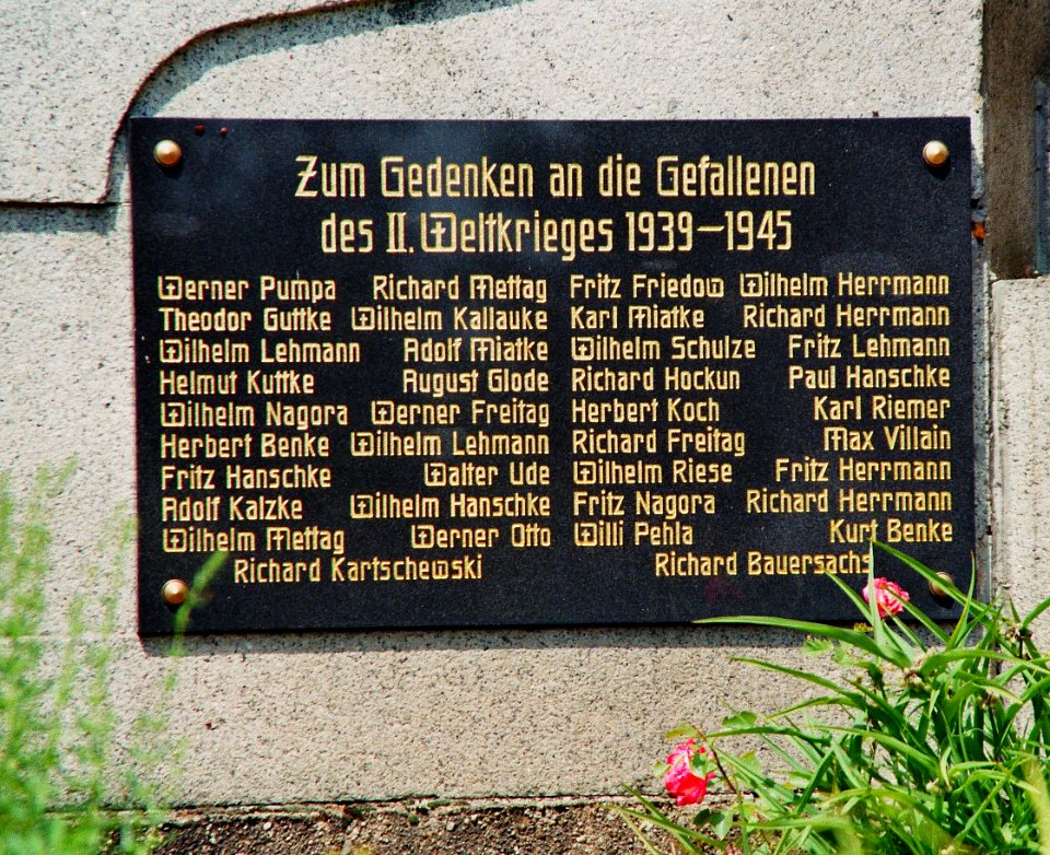 Tauer Kriegerdenkmal 5
