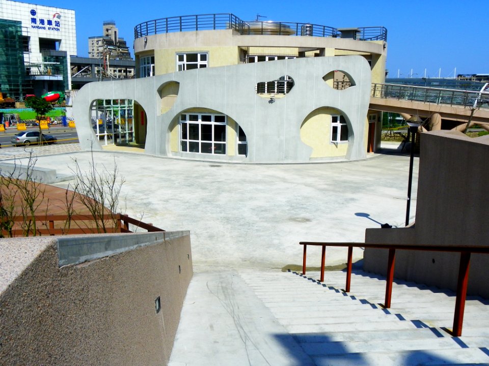 Taipei Extreme Sports Training Center Administration Building 20110226