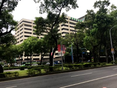 Taipei Chang Gung Memorial Hospital 20180416b photo