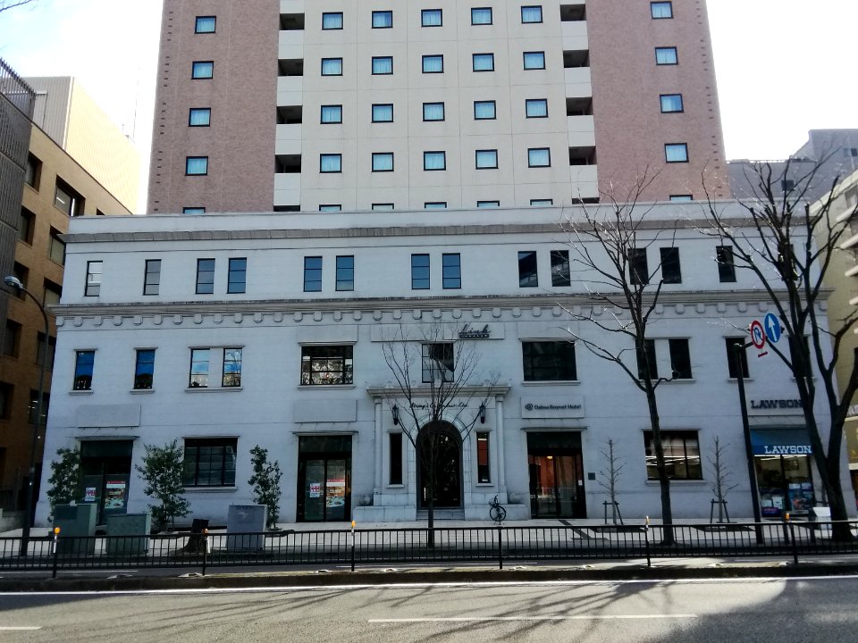 Strong building (Yokohama) 01