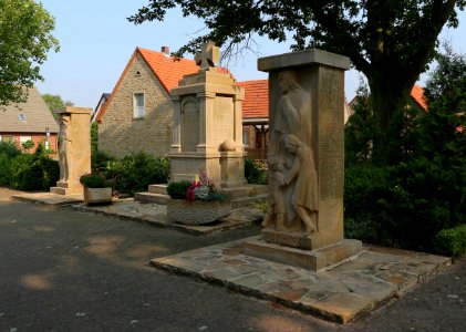 Steinbeck Ehrenmal 08
