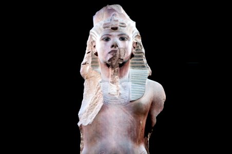 Statue de Toutânkhamon - Paris