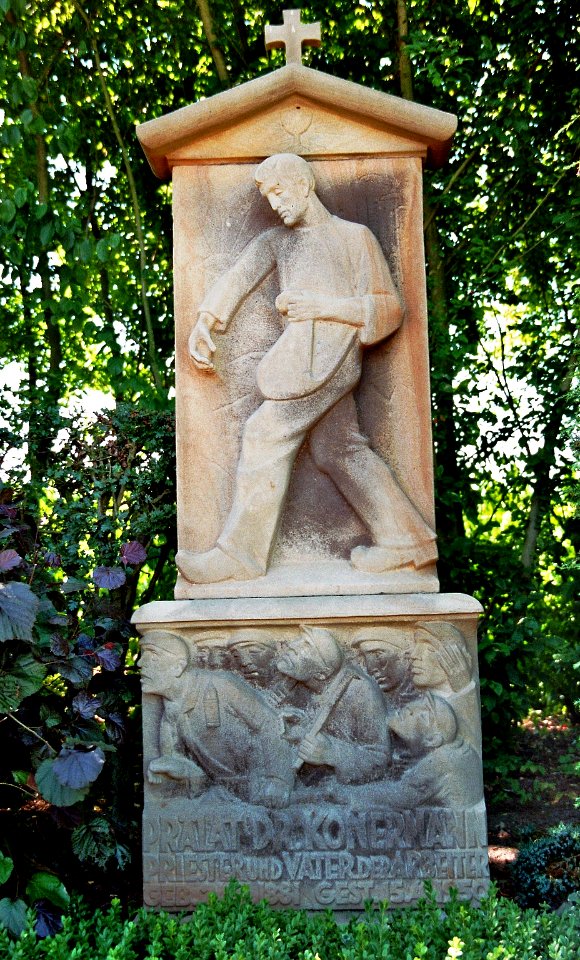Steinbecker Friedhof Grabmal August Konermann 1