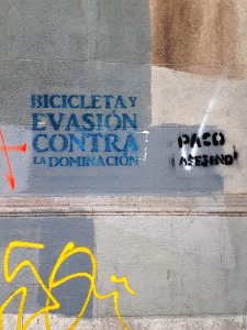 Stencil en Vicuña Mackenna 22 de octubre 2019