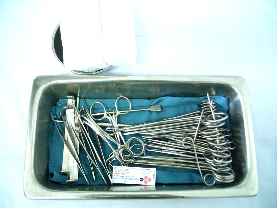 Surgical instruments 09