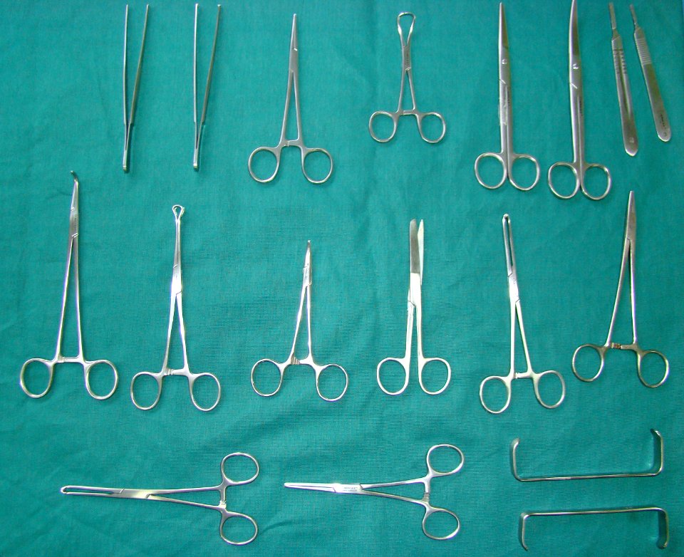 Surgical instruments 02