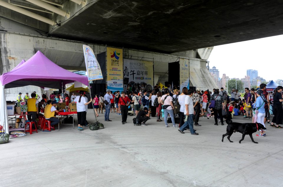 Standing Eggs Event of 2017 Taipei Dragon Boat Festival 20170530a